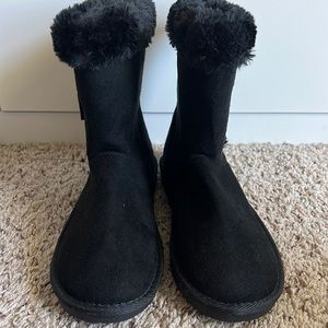 BLACK GIRLS BOOTS 4Y (BIG GIRLS)